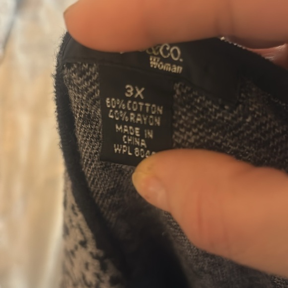 Animal print/black tunic sweater top - Picture 5 of 5